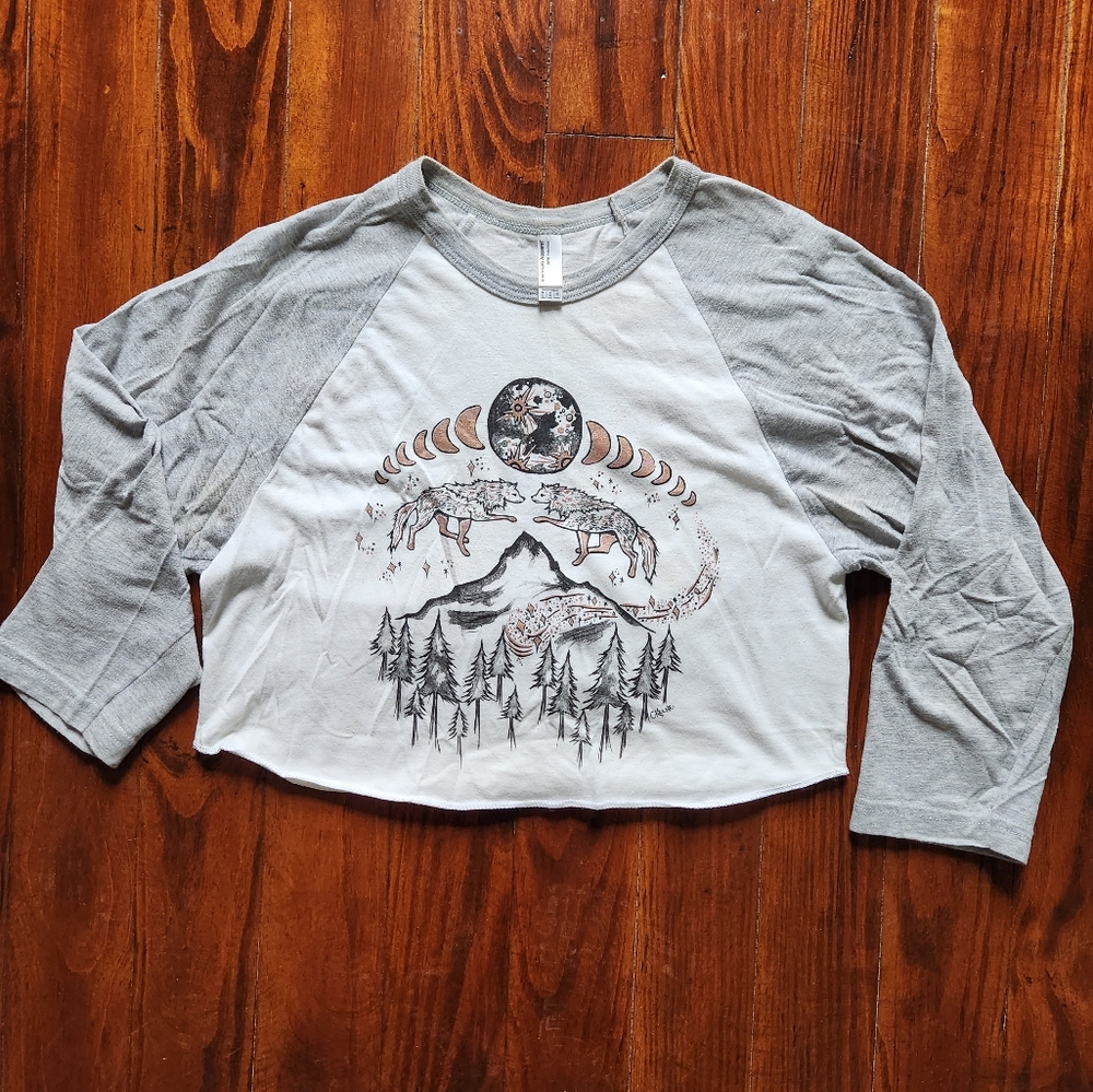 Cropped baseball tee